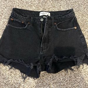 Abercrombie and Fitch Mom Short High Rise curve love